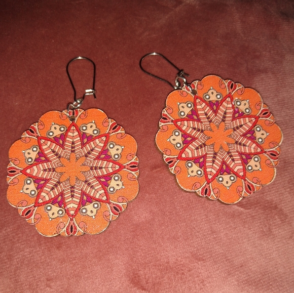 Mandala Earrings Orange Wood Flower Octagon Floral Handmade Boho Stainless Steel - Picture 1 of 3